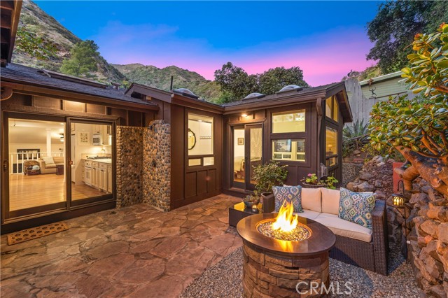 29772 Silverado Canyon Road, Silverado Canyon CA: https://media.crmls.org/medias/f80c3212-36bb-4db1-a58e-bbfadb1a0bef.jpg