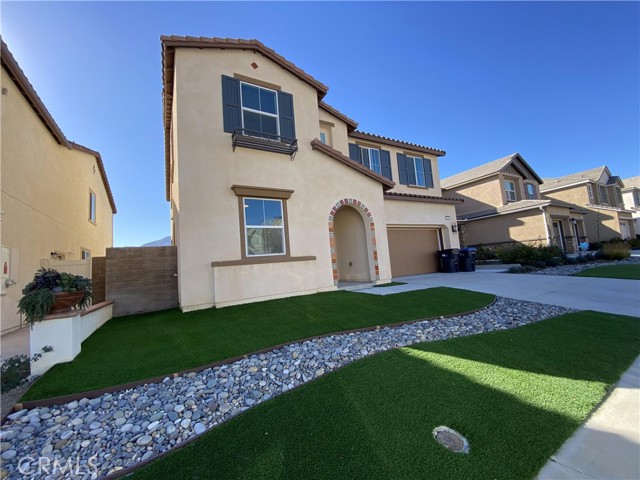 Detail Gallery Image 2 of 29 For 11301 Atlas Ct, Corona,  CA 92883 - 3 Beds | 2/1 Baths