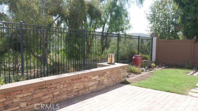 26 Trail Canyon Drive, Aliso Viejo CA: https://media.crmls.org/medias/f80c4d0e-50b0-427c-ab7f-f8d919b55fc4.jpg