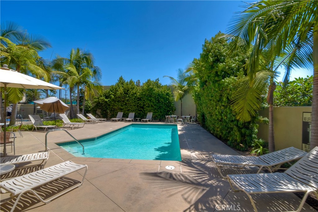 543 Laguna Drive - photo 5
