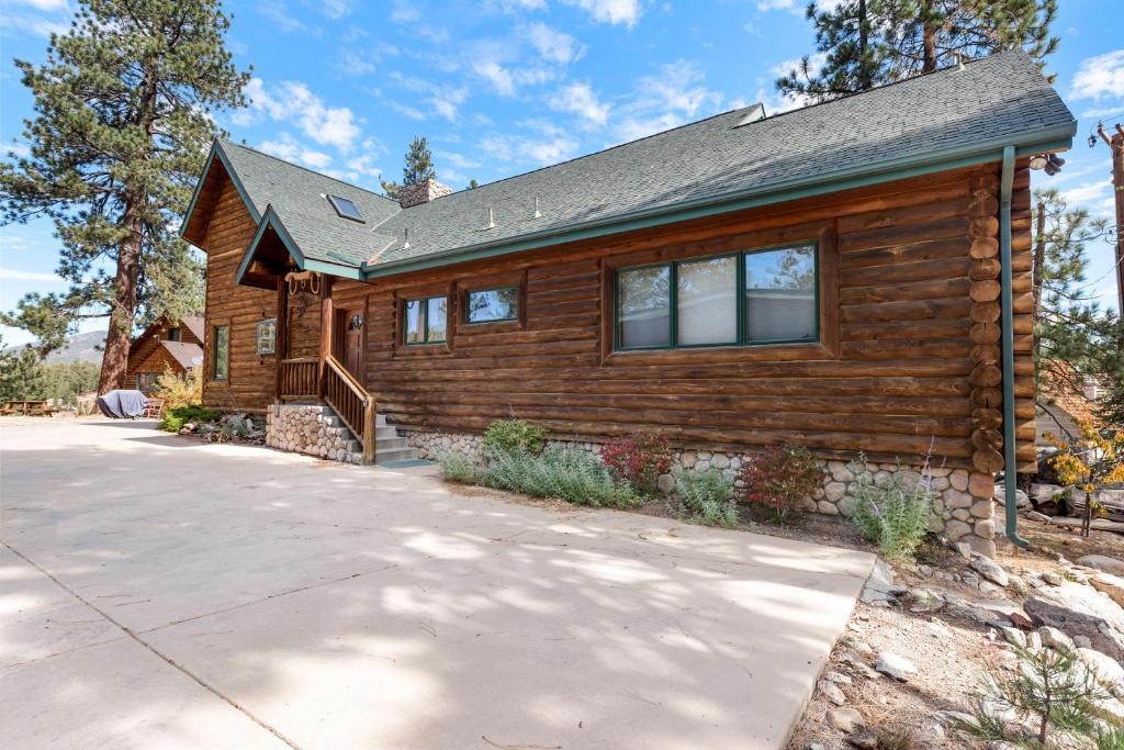 Detail Gallery Image 39 of 73 For 826 Boulder Rd, Big Bear Lake,  CA 92315 - 2 Beds | 2/1 Baths