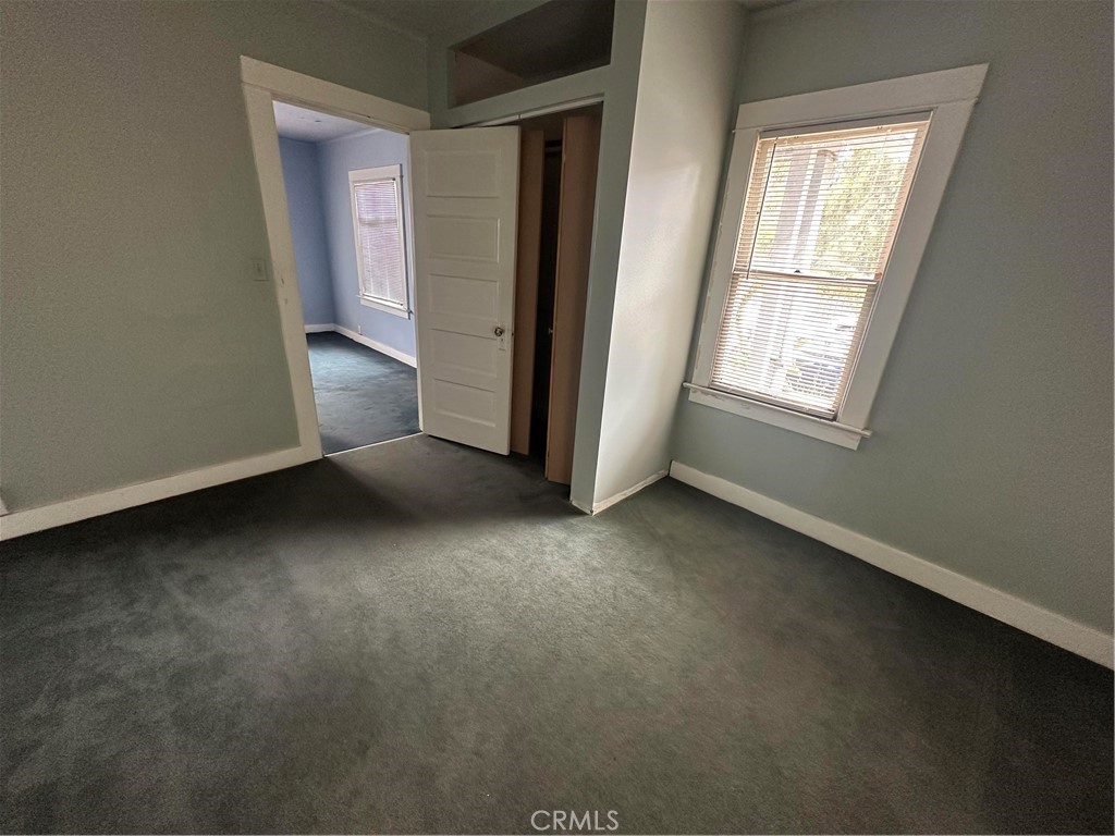 https://media.crmls.org/medias/f80ca535-707d-4133-aa18-8cedaa5140c1.jpg?preset=X-Large