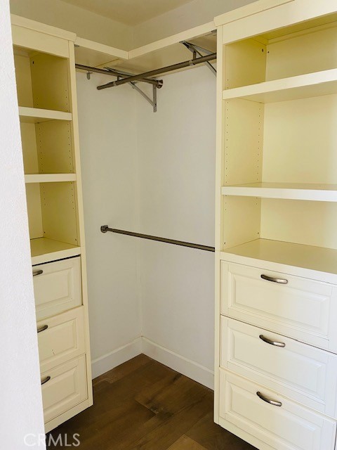 Walk-in closet