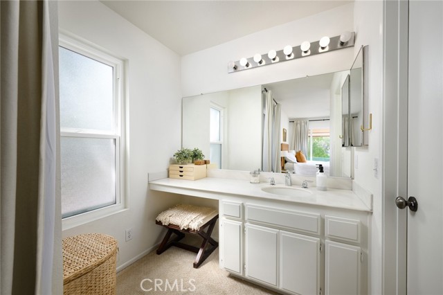 5927 E Creekside Avenue, Orange CA: https://media.crmls.org/medias/f80dc53e-e9d5-4f52-8051-2d86d026c0be.jpg
