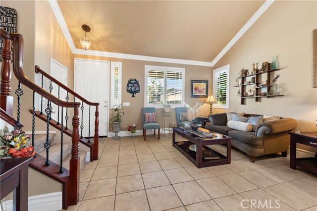 Detail Gallery Image 4 of 43 For 5550 Allendale Dr, Riverside,  CA 92507 - 3 Beds | 2/1 Baths