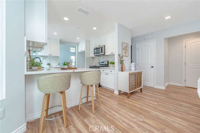 Detail Gallery Image 7 of 36 For 26687 Colt Dr, Corona,  CA 92883 - 4 Beds | 2/1 Baths