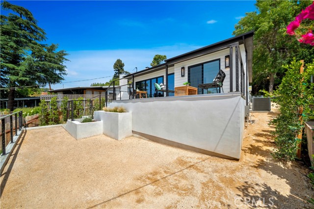 819 Montecito Drive, Los Angeles CA: https://media.crmls.org/medias/f80f6cf7-cedf-42d6-bb2d-2e22978641ff.jpg