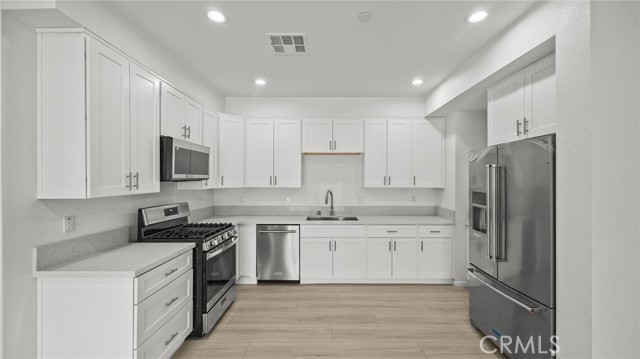 13105 Via Tuscany, Riverside CA: https://media.crmls.org/medias/f8103230-0039-4eae-b303-3bab599bc825.jpg