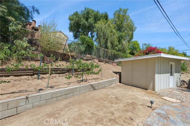 23509 Community Street, West Hills CA: https://media.crmls.org/medias/f810b8e7-af2c-4d59-baa5-76f7e3120323.jpg