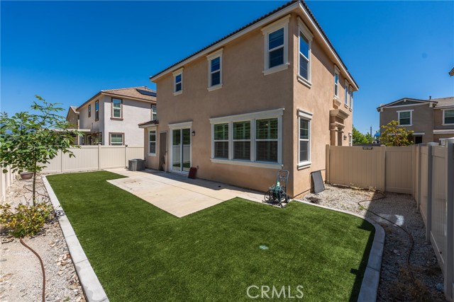 Detail Gallery Image 34 of 41 For 17100 Gray Pine Pl, San Bernardino,  CA 92407 - 3 Beds | 2/1 Baths