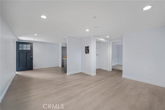 3301 Obama Boulevard, Los Angeles CA: https://media.crmls.org/medias/f811724a-2b05-4eda-b478-d39b63deee3b.jpg