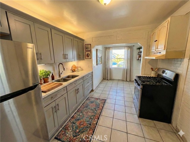 Detail Gallery Image 3 of 11 For 2712 California St, Huntington Park,  CA 90255 - – Beds | – Baths