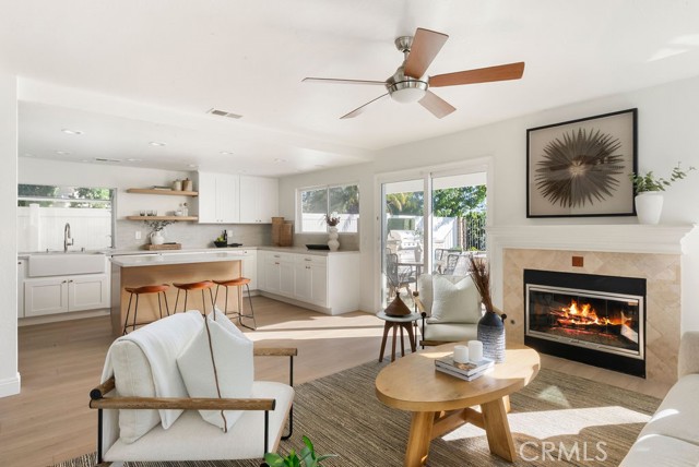 Detail Gallery Image 8 of 58 For 24912 Eaton Ln, Laguna Niguel,  CA 92677 - 4 Beds | 2/1 Baths