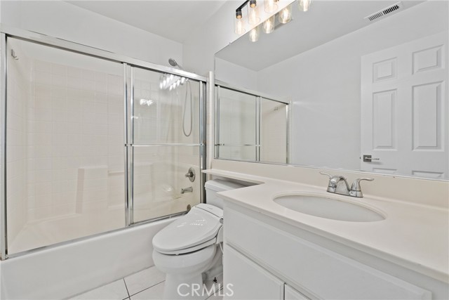 51 Waxwing Lane, Aliso Viejo CA: https://media.crmls.org/medias/f8121e00-9150-4d6c-b621-2b8ebe230530.jpg