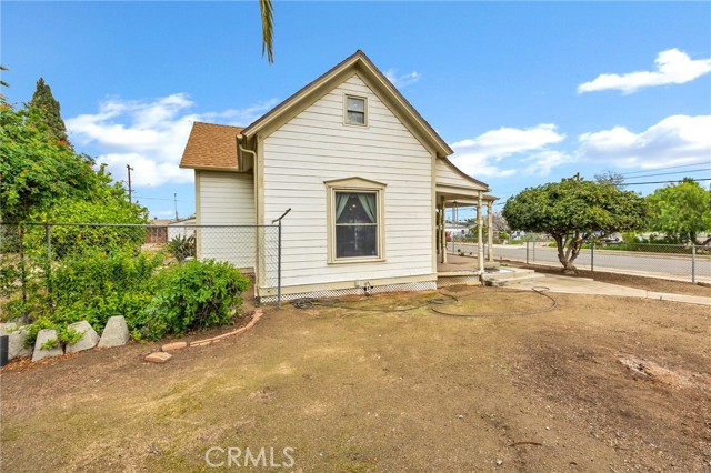 Detail Gallery Image 9 of 38 For 306 W 5th St, Perris,  CA 92570 - 2 Beds | 1 Baths