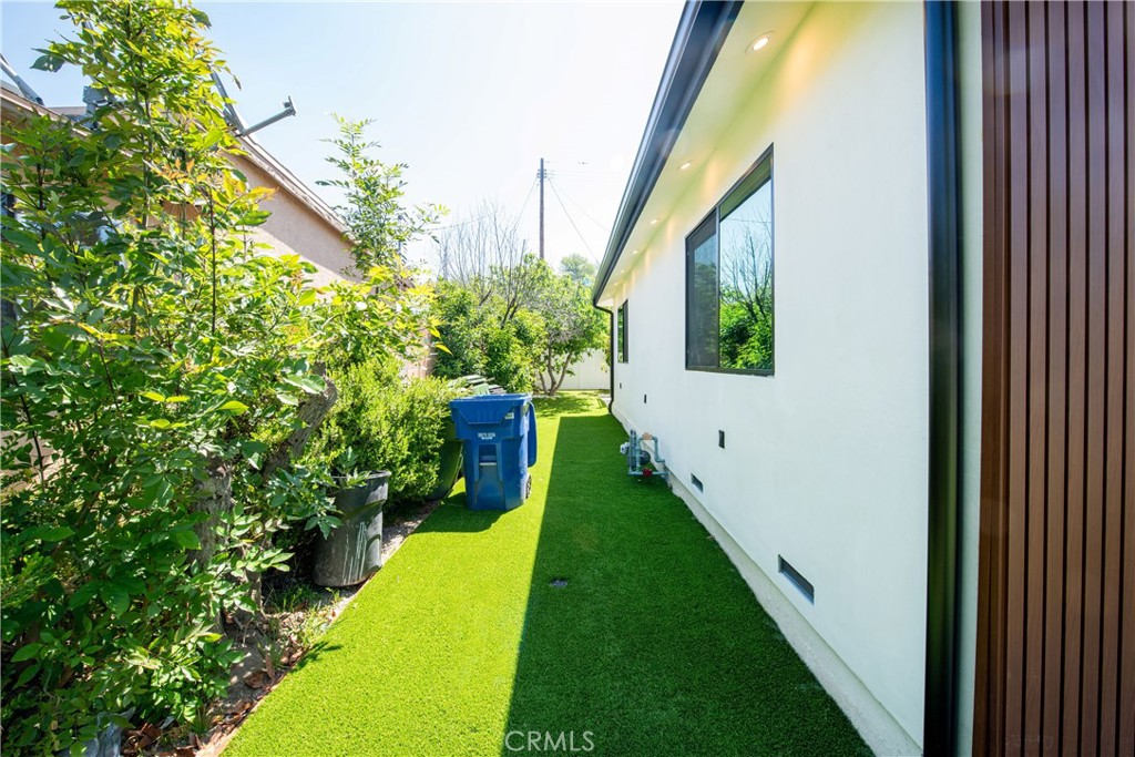 MLS #SR25276725 image #8