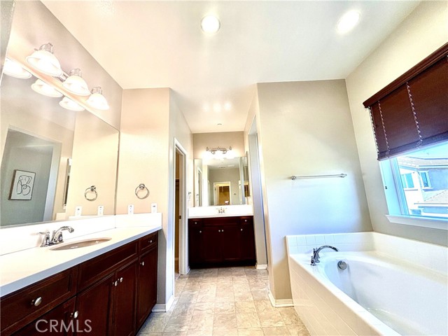 Detail Gallery Image 26 of 36 For 29478 Moorings Ct, Menifee,  CA 92585 - 4 Beds | 3 Baths