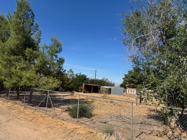 14122 Pawnee Road, Apple Valley CA: https://media.crmls.org/medias/f8170aa9-ef5e-4e4d-995d-0bb14a2dc5d9.jpg