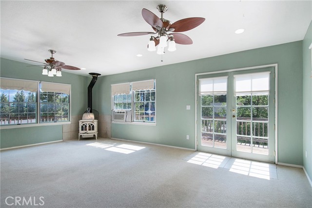 720 Maryland Road, Big Bear Lake CA: https://media.crmls.org/medias/f818eb88-f9aa-436a-99d8-cb0582a4ade8.jpg