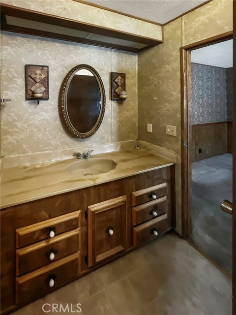 3500 Buchanan Street, Riverside CA: https://media.crmls.org/medias/f818f1f7-2dea-4c71-8dfa-4fc59097d0b5.jpg