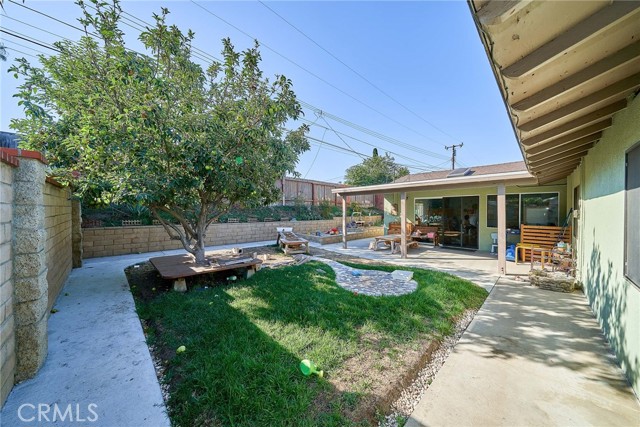 18726 La Guardia Street, Rowland Heights CA: https://media.crmls.org/medias/f819baec-ee44-4403-8af7-638d19d4caca.jpg