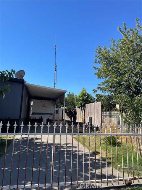 7161 Bobbie Ave, Winton CA: https://media.crmls.org/medias/f81b98c9-1a88-4a31-a083-9cabc248ff1a.jpg