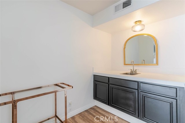 Detail Gallery Image 23 of 25 For 13543 Moorpark St #7,  Sherman Oaks,  CA 91423 - 2 Beds | 2 Baths