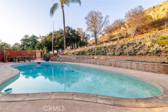 4899 Glenwood Drive, Riverside CA: https://media.crmls.org/medias/f81cd255-0d6c-45df-8902-cc2319fa9365.jpg