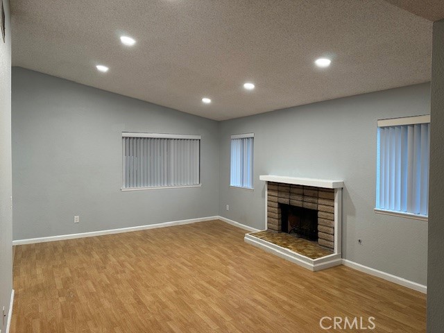 Detail Gallery Image 2 of 8 For 37005 Justin Ct, Palmdale,  CA 93550 - 3 Beds | 2 Baths