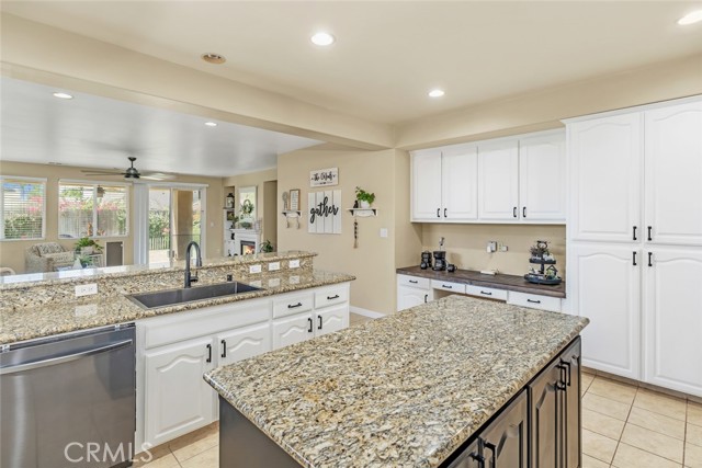 12109 Childress Street, Bakersfield CA: https://media.crmls.org/medias/f81d4f71-fd87-4d27-9aa6-c69911095c38.jpg