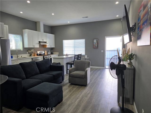 Detail Gallery Image 6 of 17 For 3175 K St, San Diego,  CA 92102 - 2 Beds | 1 Baths