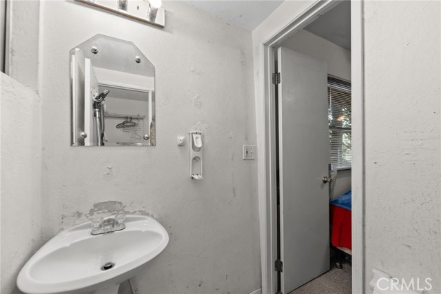 Detail Gallery Image 17 of 19 For 23034 Cedar Way, Crestline,  CA 92325 - 3 Beds | 1 Baths