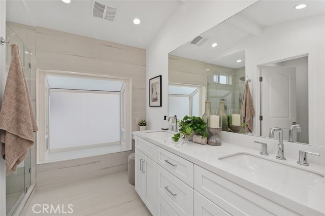 Detail Gallery Image 28 of 43 For 25652 Fallenwood, Lake Forest,  CA 92630 - 4 Beds | 2/1 Baths