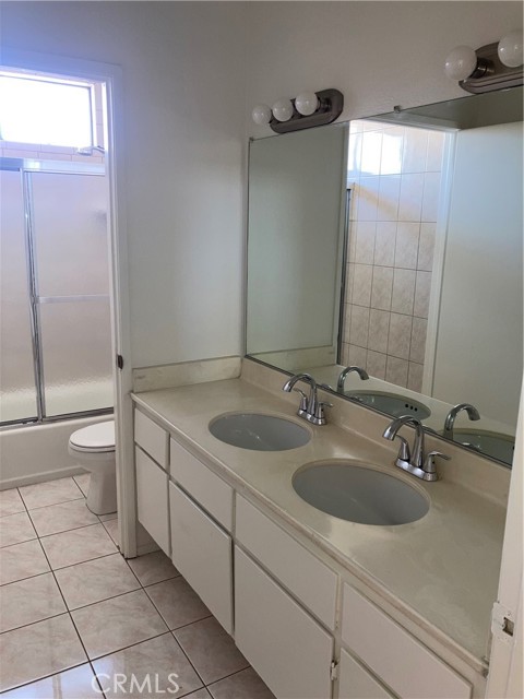 Detail Gallery Image 5 of 10 For 8505 Columbus Ave #315,  North Hills,  CA 91343 - 1 Beds | 1 Baths