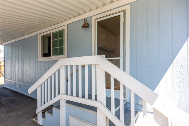 Detail Gallery Image 5 of 32 For 6246 Beachcomber Dr, Long Beach,  CA 90803 - 2 Beds | 2 Baths