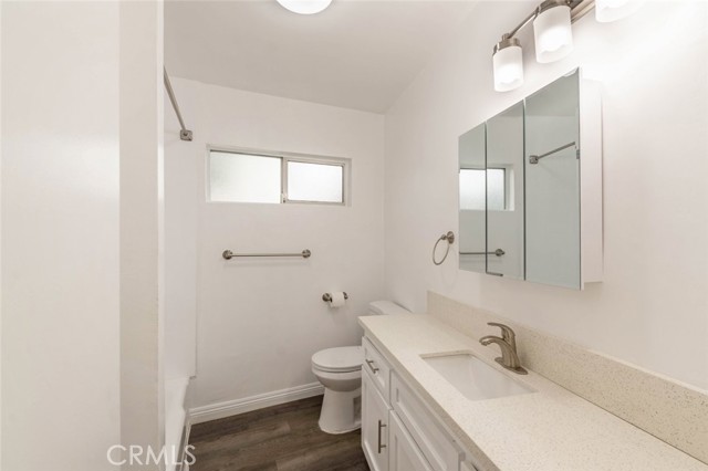 6520 Shirley Avenue, Reseda CA: https://media.crmls.org/medias/f8212cc7-8f18-48bb-a2e7-644fcdf68f24.jpg