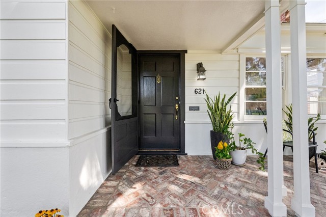 Detail Gallery Image 6 of 68 For 621 E 20th St, Santa Ana,  CA 92706 - 3 Beds | 2 Baths