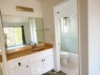 Detail Gallery Image 6 of 10 For 49 N Parkwood #12,  Pasadena,  CA 91107 - 3 Beds | 3 Baths