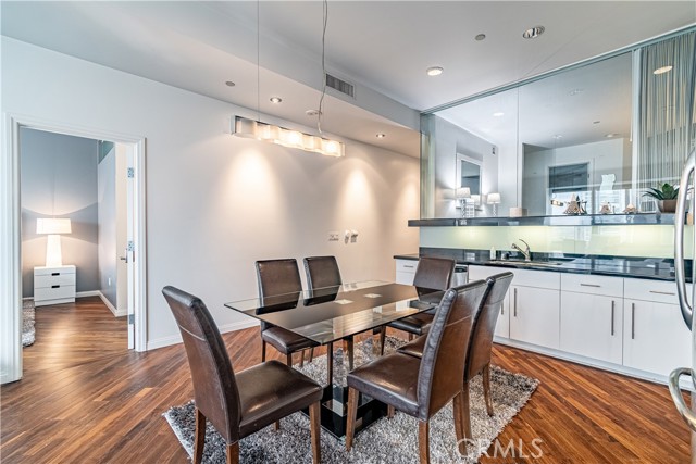 Detail Gallery Image 8 of 25 For 1100 Wilshire Bld #3106,  Los Angeles,  CA 90017 - 2 Beds | 2 Baths