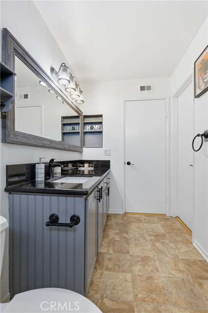 Detail Gallery Image 18 of 46 For 2637 W Cameron Ct #118,  Anaheim,  CA 92801 - 2 Beds | 2 Baths