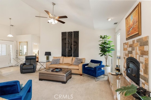 Detail Gallery Image 9 of 31 For 5541 Lake Shastina Dr, Weed,  CA 96094 - 3 Beds | 2 Baths