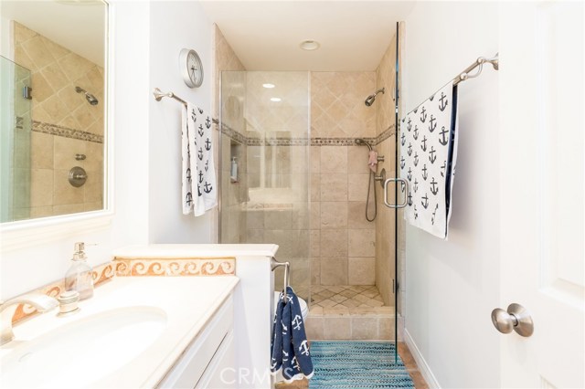 33 Seaview Drive S, Rolling Hills Estates, California 90274, 3 Bedrooms Bedrooms, ,2 BathroomsBathrooms,Residential,Sold,Seaview Drive S,SB17028621