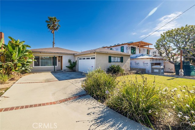 Detail Gallery Image 1 of 1 For 1832 9th St, Manhattan Beach,  CA 90266 - 3 Beds | 1/1 Baths