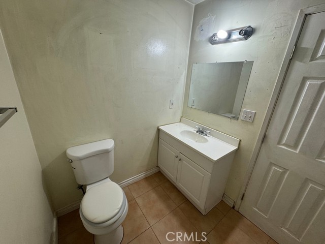 Detail Gallery Image 7 of 22 For 1600 Freeman Ave, Long Beach,  CA 90804 - 3 Beds | 2/1 Baths