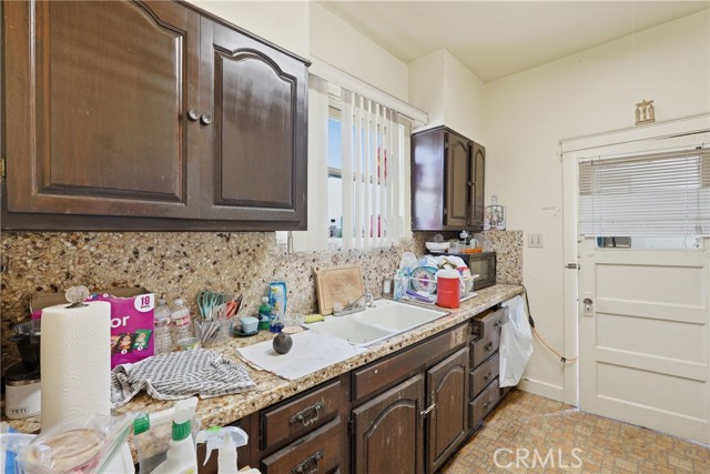 Detail Gallery Image 8 of 18 For 3878 E 1st, Los Angeles,  CA 90063 - 2 Beds | 1 Baths