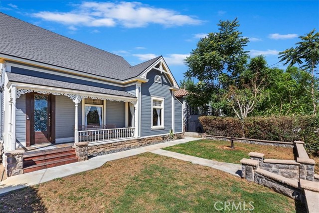 3820 Ridge Road, Riverside CA: https://media.crmls.org/medias/f827f550-9934-4680-853e-92e413c65da7.jpg