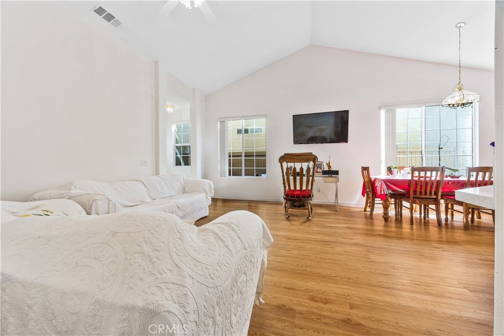 MLS #IV25229560 image #9