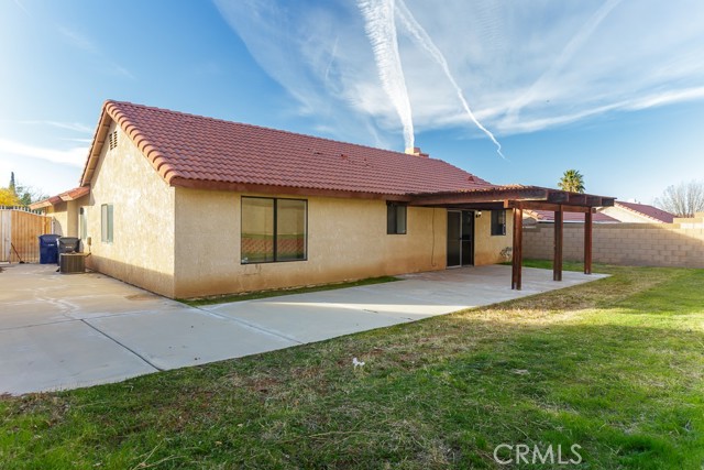 Detail Gallery Image 19 of 23 For 37012 Calle Bonita, Palmdale,  CA 93550 - 4 Beds | 2 Baths