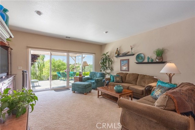 403 Montebello Oaks Drive, Paso Robles CA: https://media.crmls.org/medias/f82890ea-98b6-402b-9185-c332dba26c88.jpg