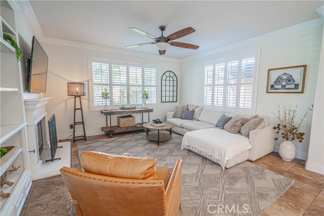 25351 Playa Serena Drive, Valencia CA: https://media.crmls.org/medias/f828afa2-4e18-4d62-922a-4f1eea06b15c.jpg